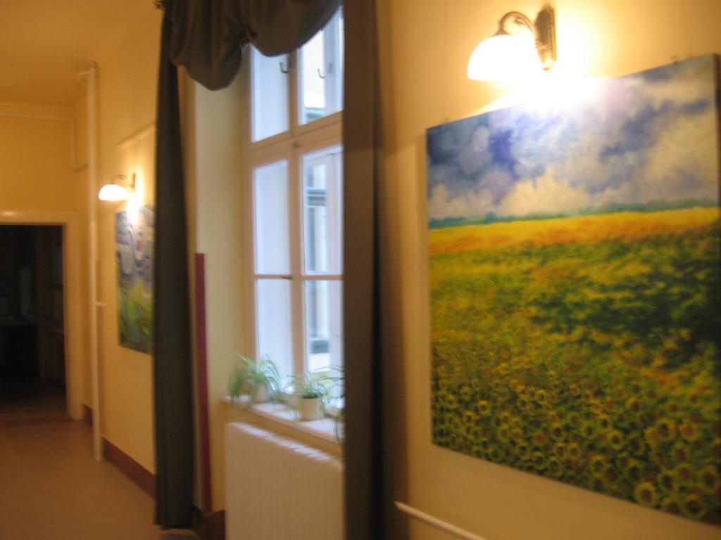 Mater Salvatoris House Hotel เกอเดิลเลอ ภายนอก รูปภาพ